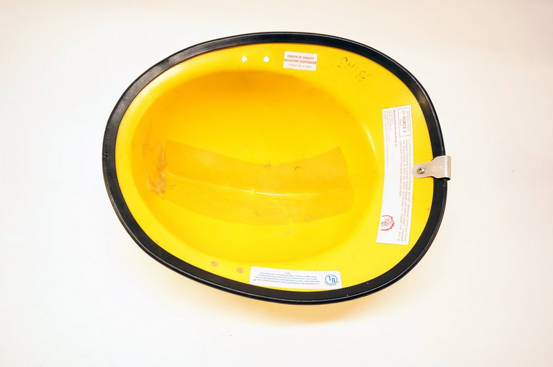 casco bombero amarillo.fibra.falta interior 21x30x35 1u